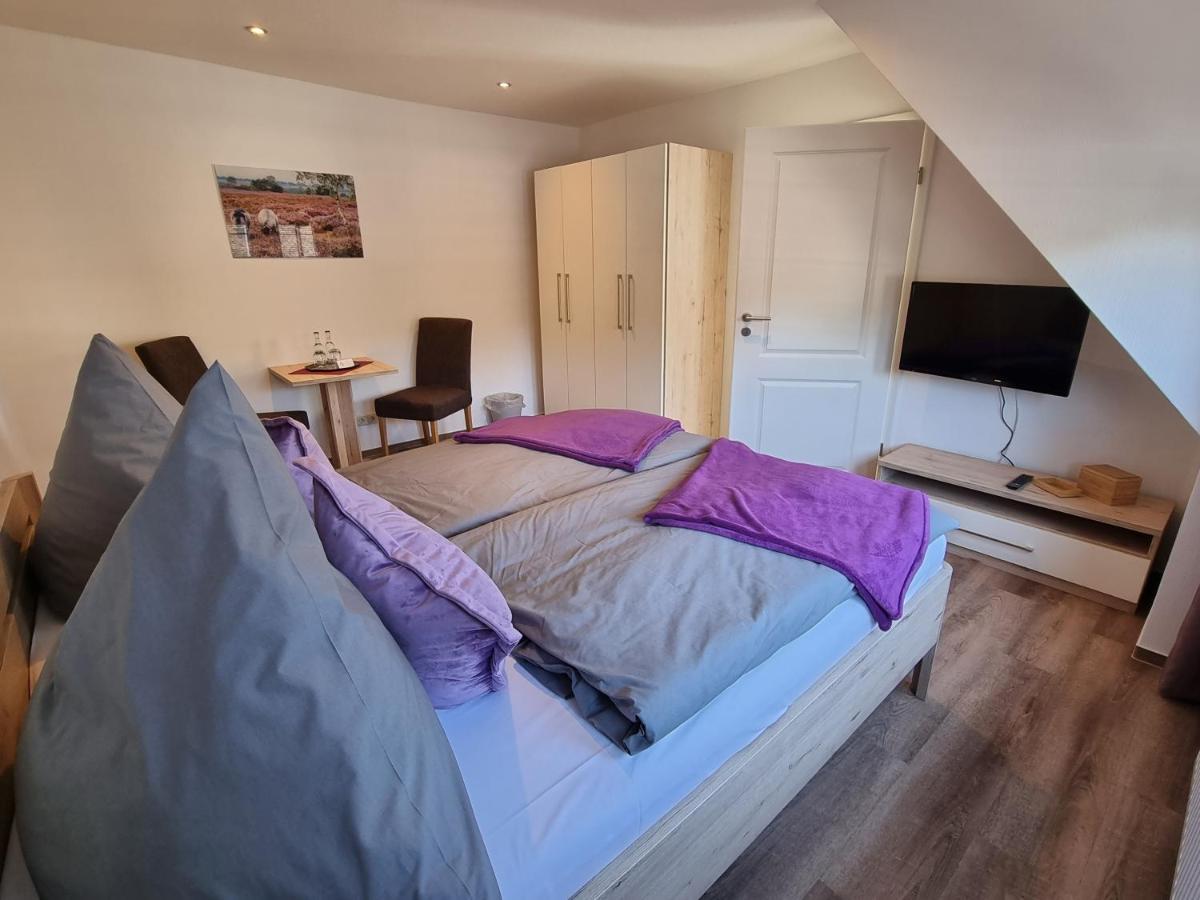 Landhotel Hof Barrl Schneverdingen Habitación foto